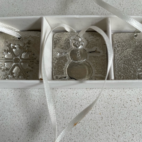 Vilmain Christmas Ornaments - Picture 5 of 11